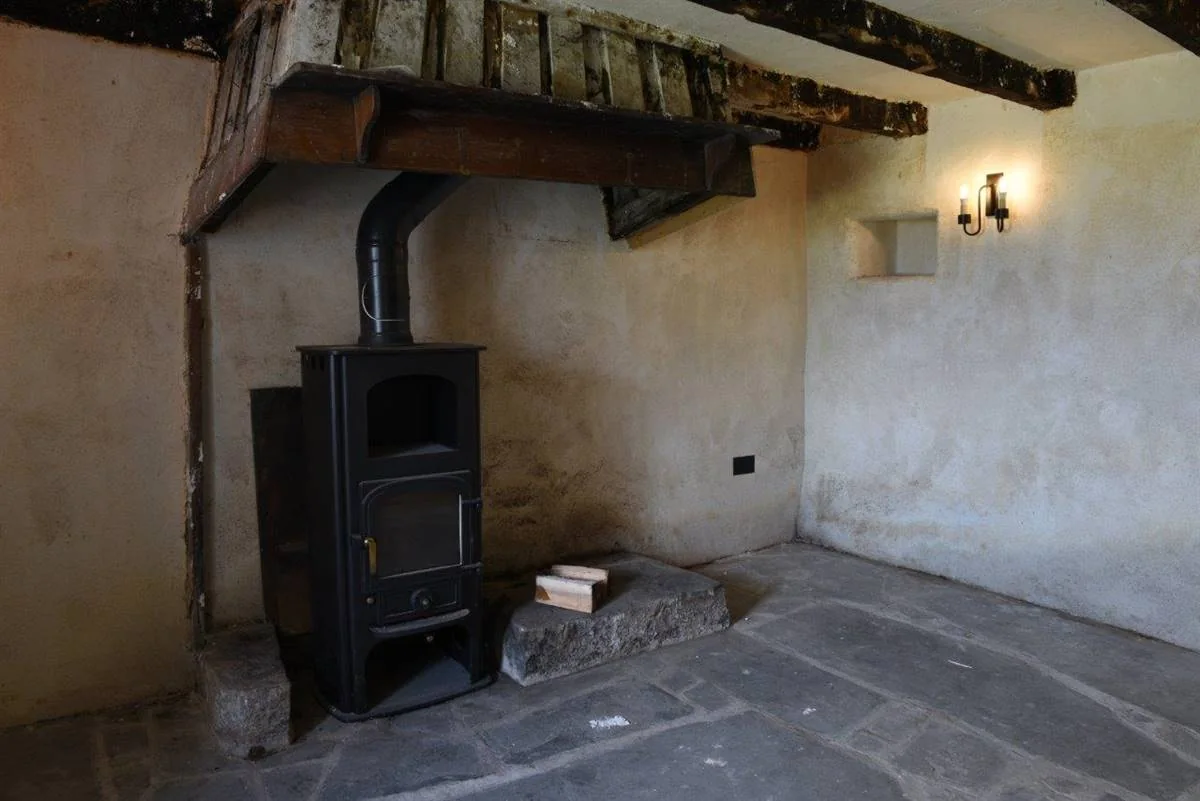 Solution post-intervention: new_floor_downies_cottage_01.jpg