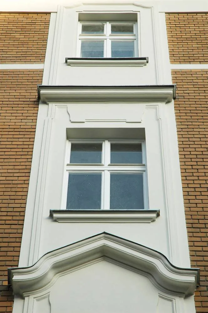 Building post-intervention: 17_Ka7_akp_Platzfassade_nach Sanierung.jpg