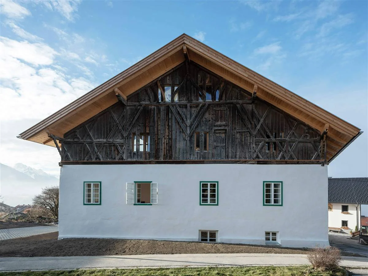 Building post-intervention: Kasperhof-OstAnsicht_(c)silbersalz_1.jpg