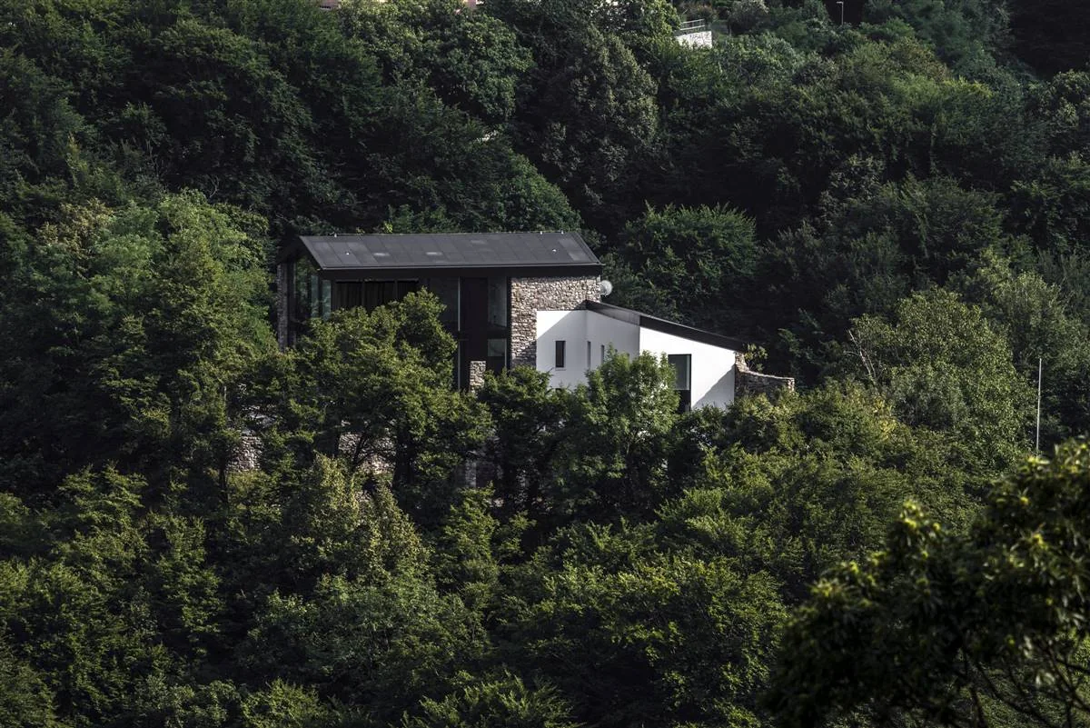 Building post-intervention: SUPSI_Doragno Castle_Photo_DSC1899_005.jpg