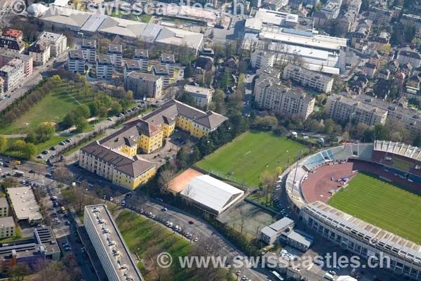 Building pre-intervention: BAP_Lausanne VD_Pre_1_(C)Swisscastel.jpg