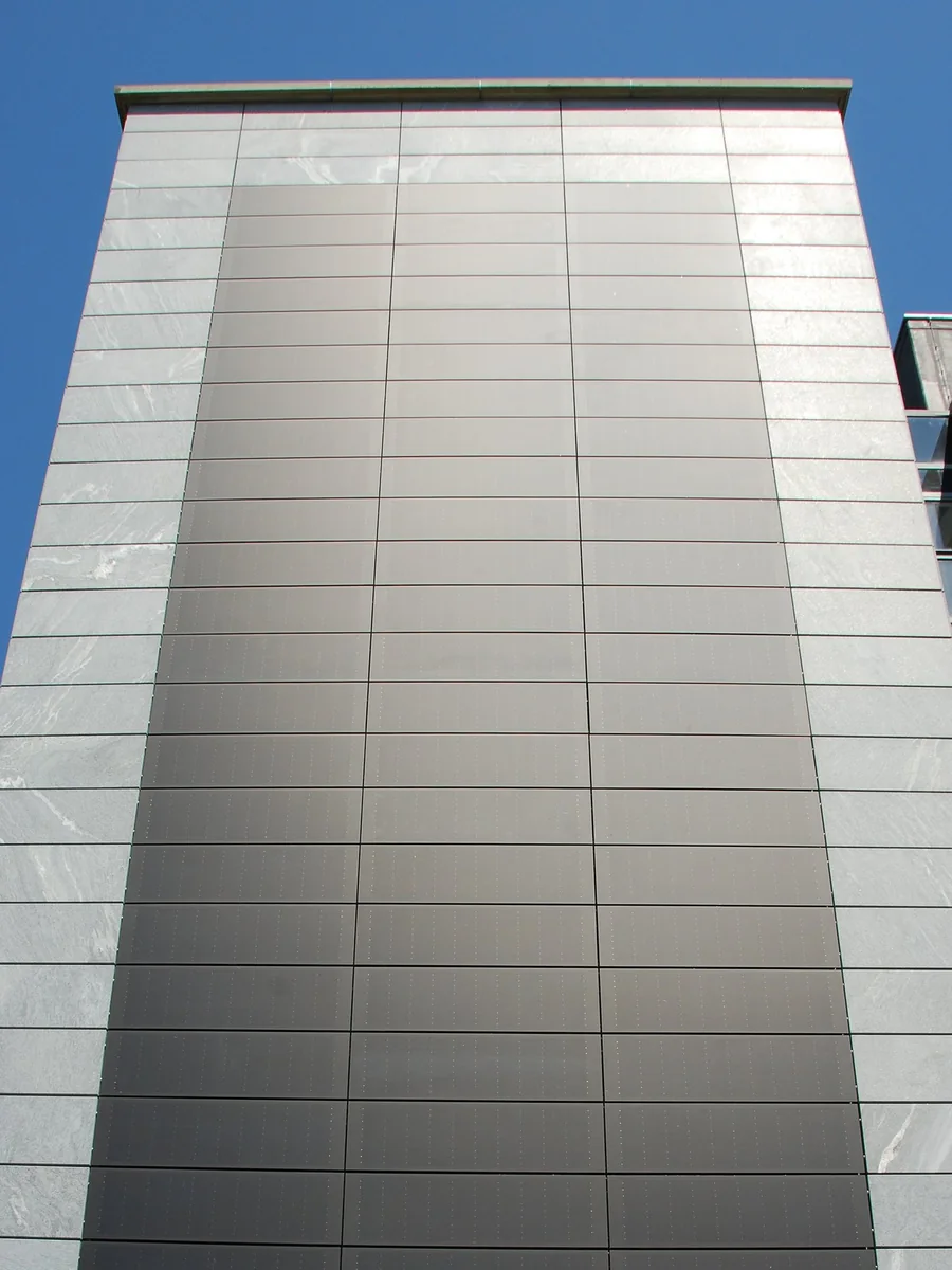 Solution post-intervention: Unimail Neuchatel_Post_8_(C)Solarwall.jpg