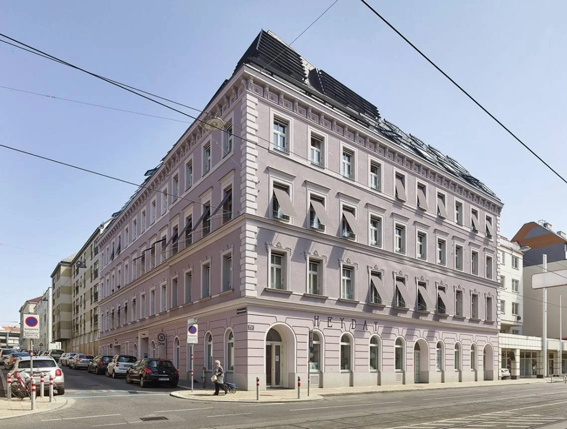 Building post-intervention: mahi182_kurt-hoerbst.jpg