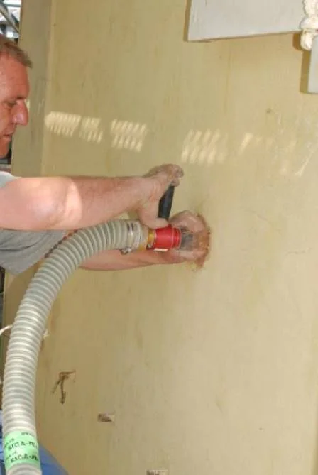 Solution post-intervention: iniezione isofloc 2.jpg