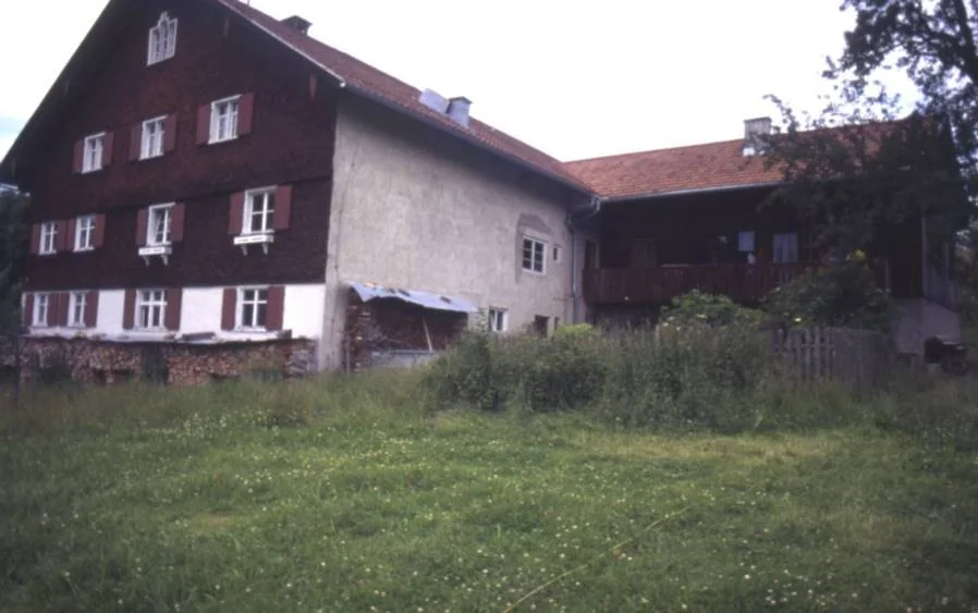 Building pre-intervention: Alt von NO 2.jpg