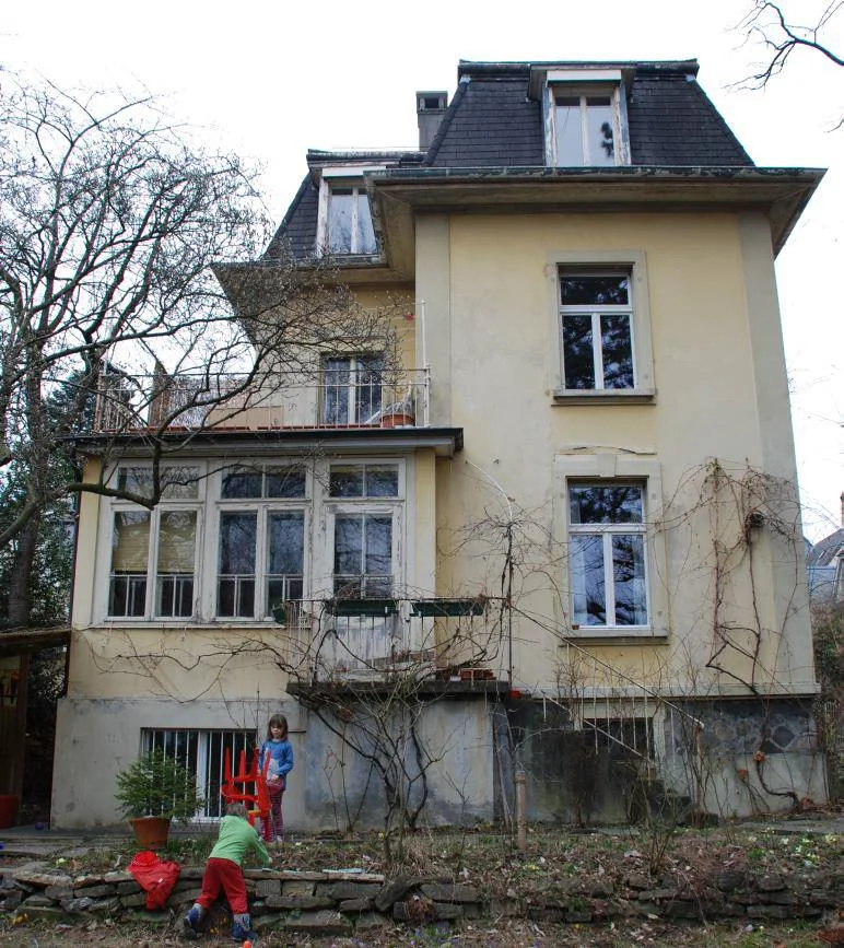Building pre-intervention: Prima 2.jpg